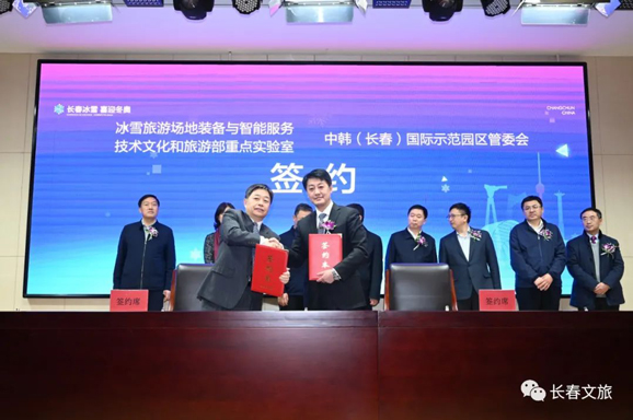 61b70ac6987b4.jpg 220.jpg